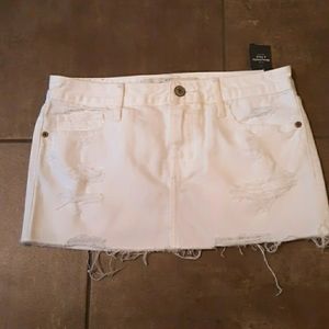 NWT Abercrombie and Fitch White  Skirt